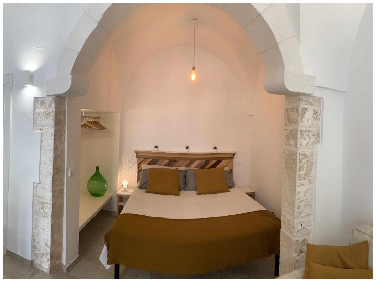 White Stone Flats & Studios Ostuni Exterior foto