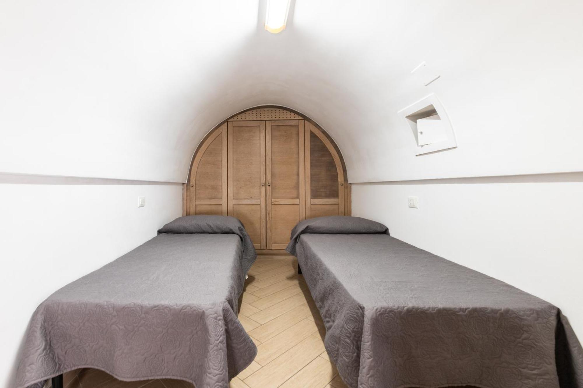 White Stone Flats & Studios Ostuni Habitación foto